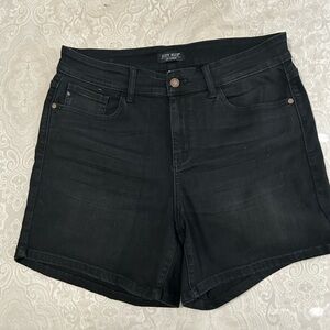 Judy Blue Women's Black Jean Shorts